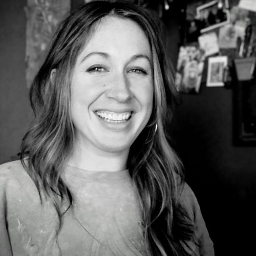 Marion and her Chameleon buddy, Mittens